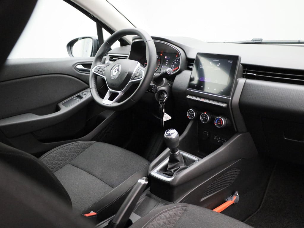 Renault Clio 1.0 tce zen | lage km stand! | navigatie | apple carplay / and