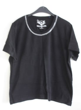 Zwart  tshirt met steentjes hals  maat 46