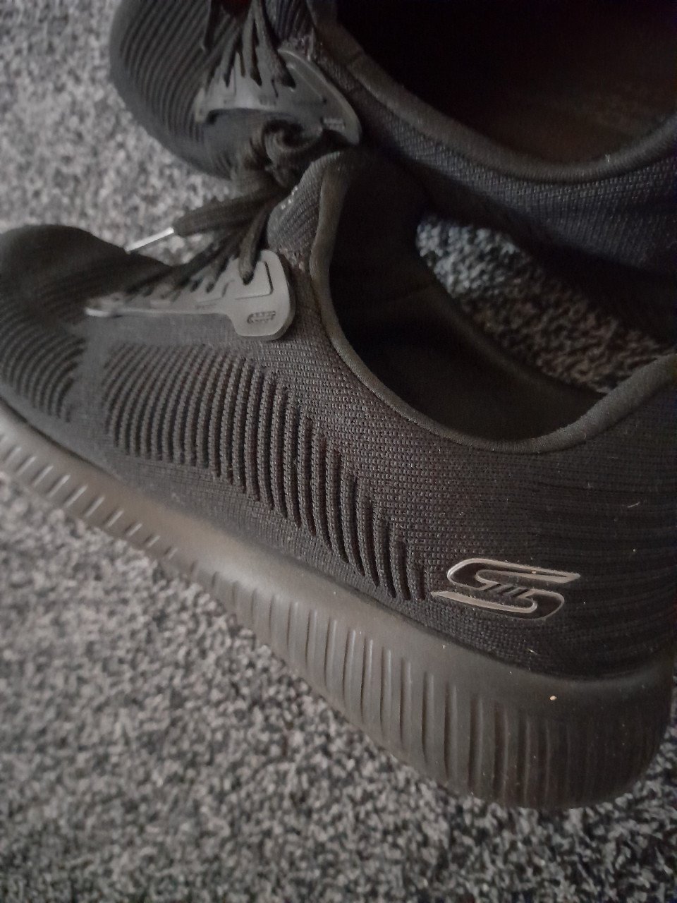 Schoen