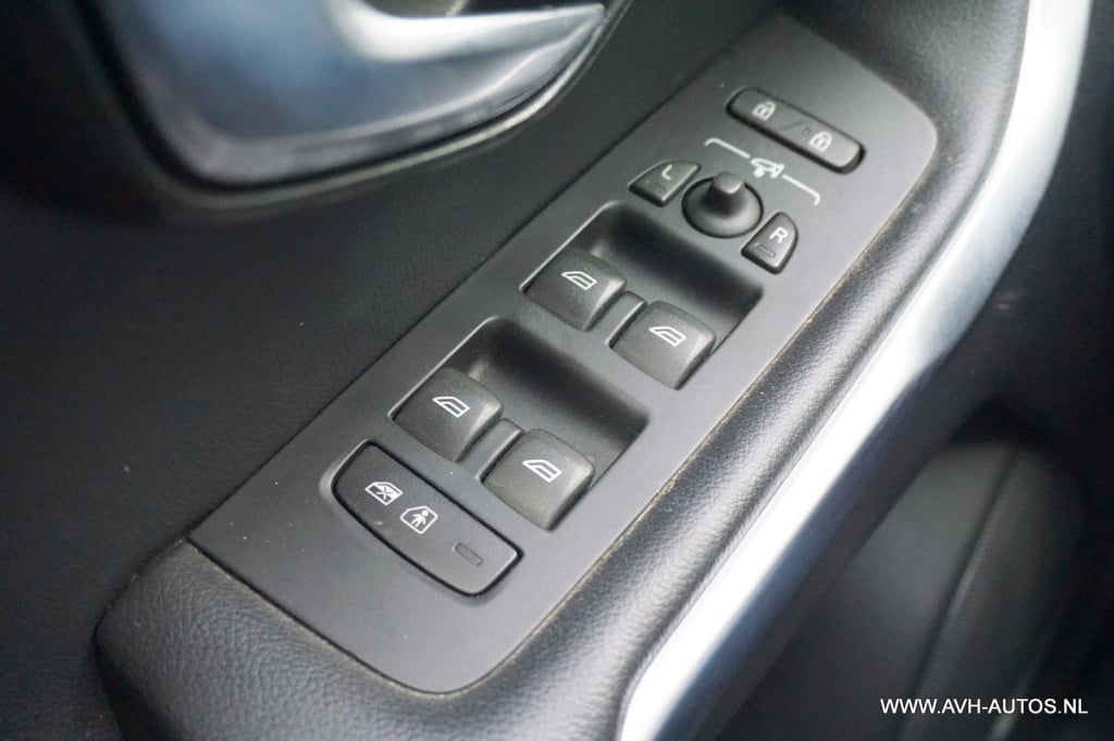 Volvo V40 2.0 d3 summum automaat
