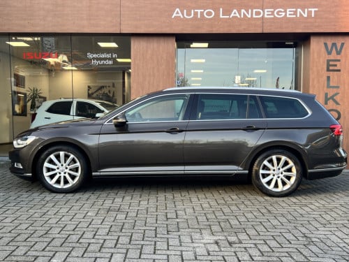 Volkswagen Passat variant highline automaat | bluetooth | camera | lederen 