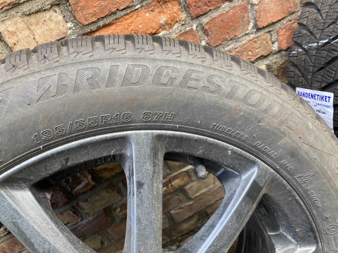 Winterbanden met velgen