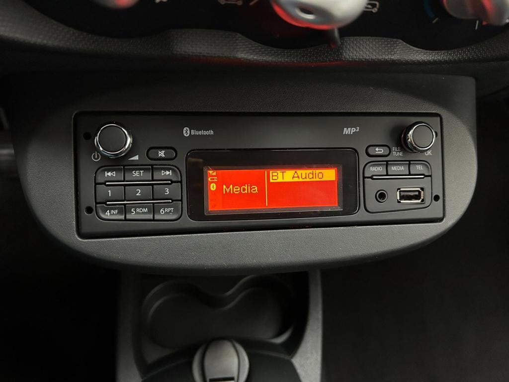 Renault Twingo occasion 1.2 16v collection | wit | tweedehands renault twin