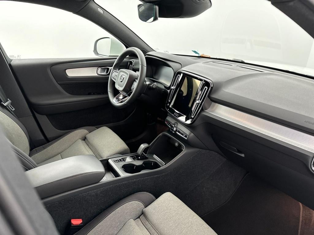 Volvo XC40 t4 211pk recharge inscription exp| navi| climate| camera| dab+|