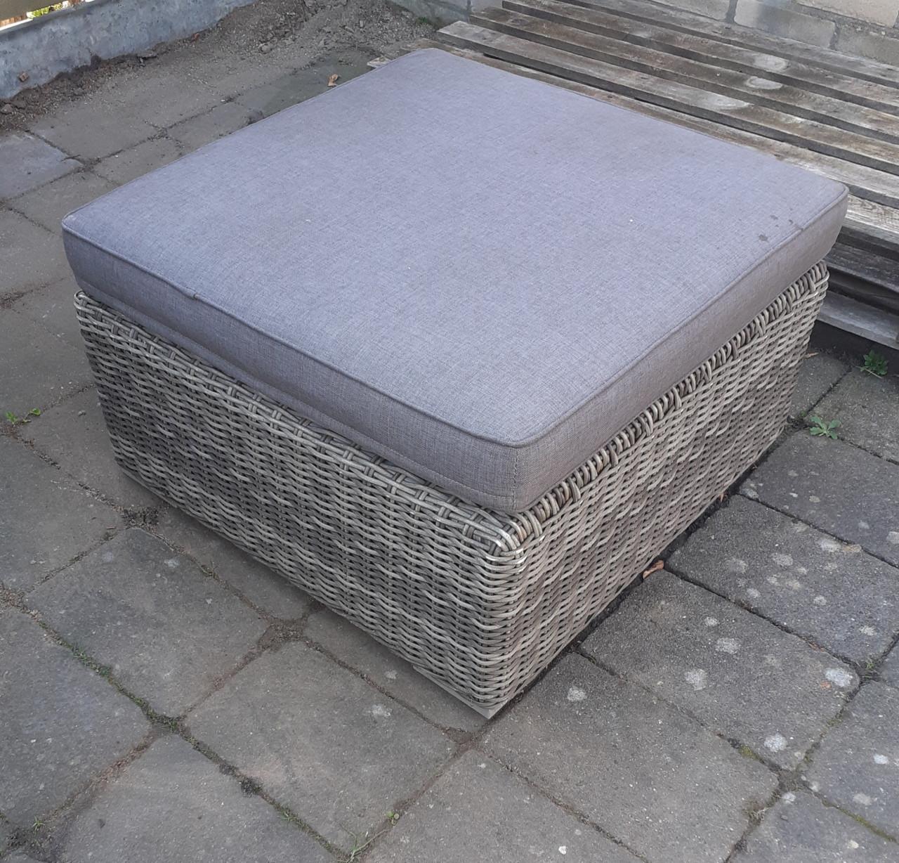 Hocker 60x60x40