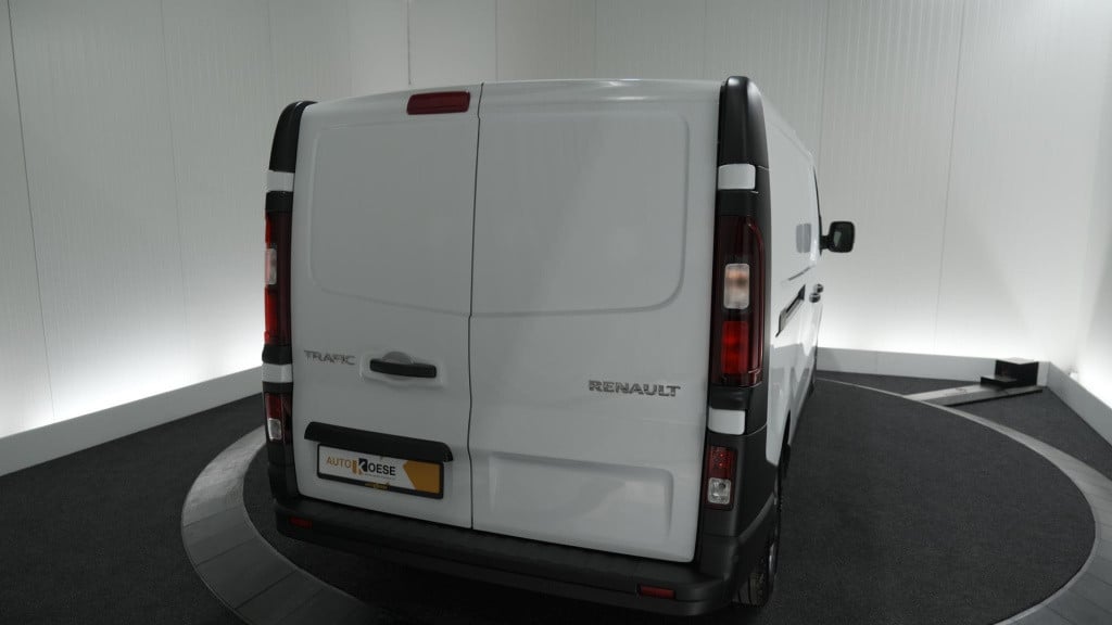 Renault Trafic 2.0 dci 150 t30 l2h1 comfort | parkeersensoren | vloerplaat 