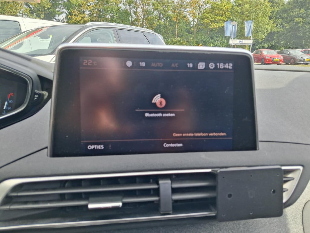 Peugeot 5008 1.2 pt 130pk s&s gt-line 7p navigatie | trekhaak | apple carpl