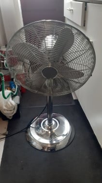3 x  VENTILATOR - Vintage verchroomd! & Rechte Staaf &Vierkante Ventilator