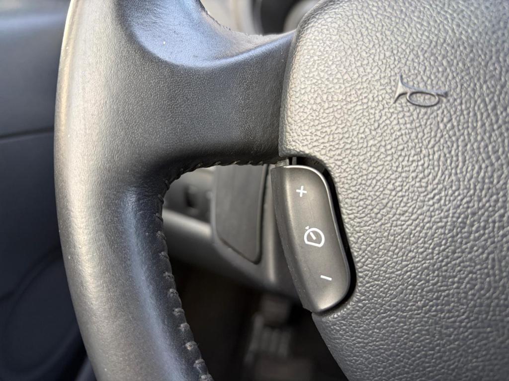 Renault Clio 1.2 collection/apk/airco/cruise ctrl/trehkaak/