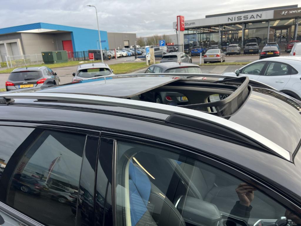 Lynk & Co 01 1.5 261pk plug in hybrid , black edition , pano dak , 360gr ca