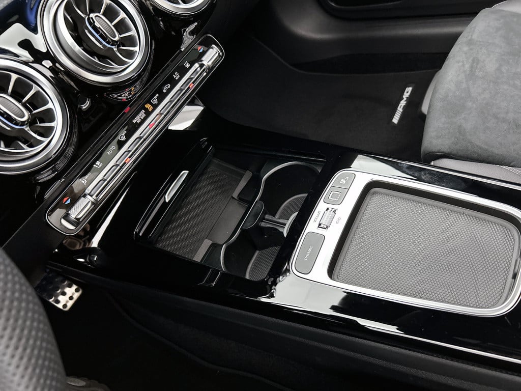 Mercedes-Benz Cla 250 e business solution amg | nightpakket | parkeerpakket
