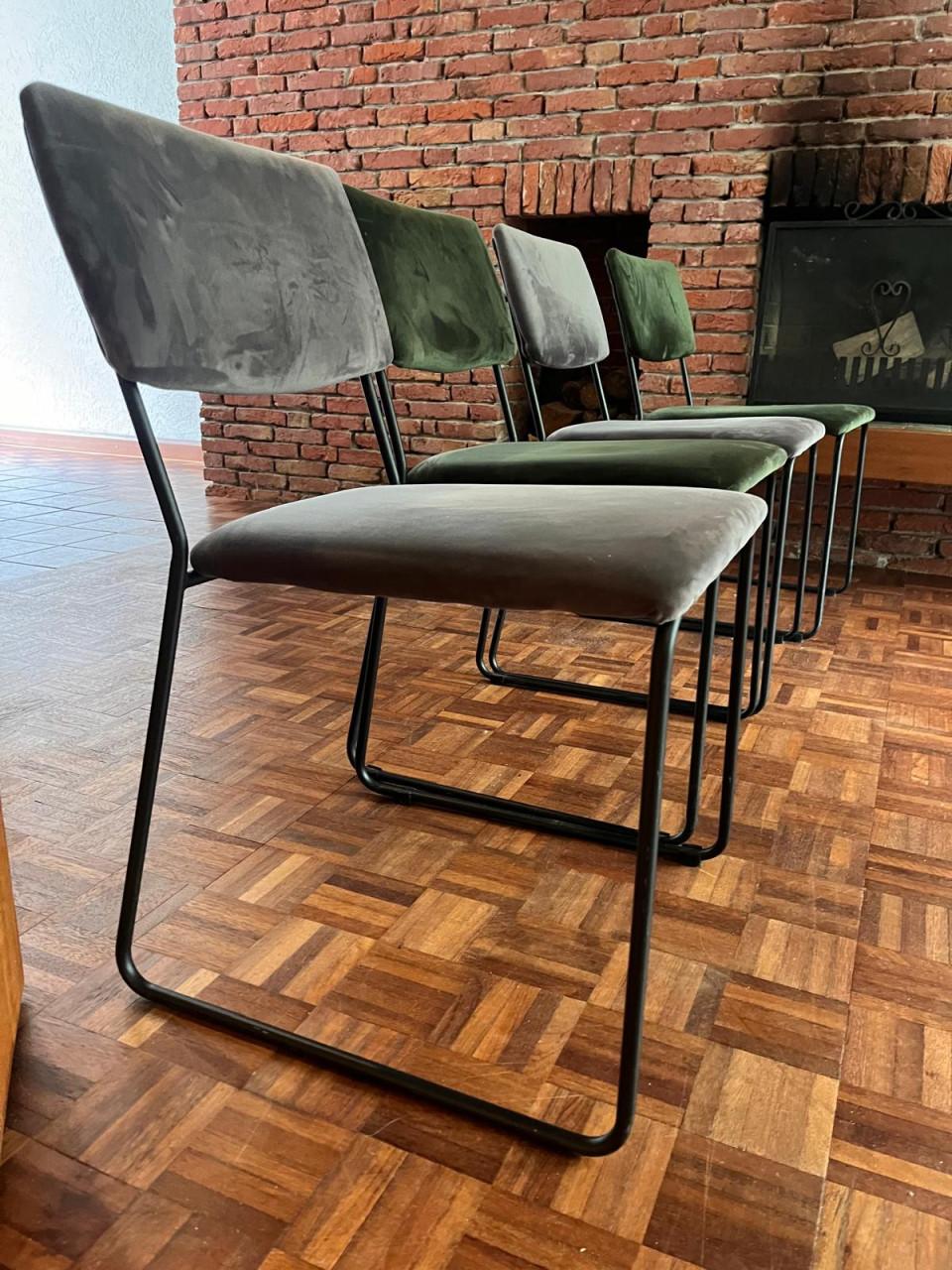 4 eetkamer stoelen