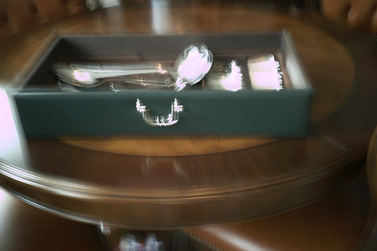 Luxe 12-persoons gevulde BESTEKKOFFER - inox 18/10