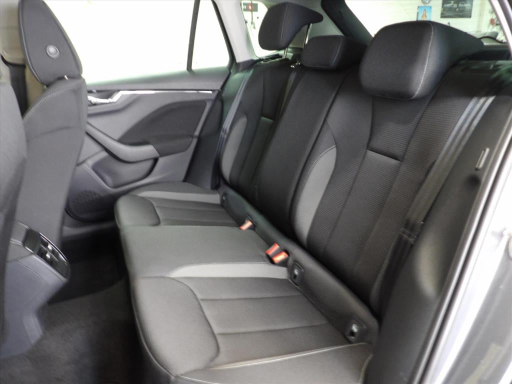 Skoda Kamiq 1.0 tsi greentech 110pk dsg-7 tour