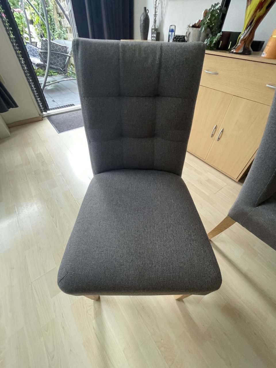 Eettafel met stoelen en bankje