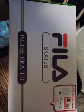 Fila skates