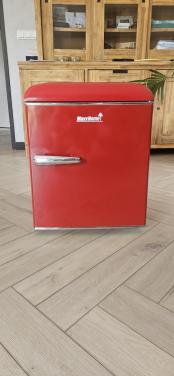 Te koop retro koelkastje