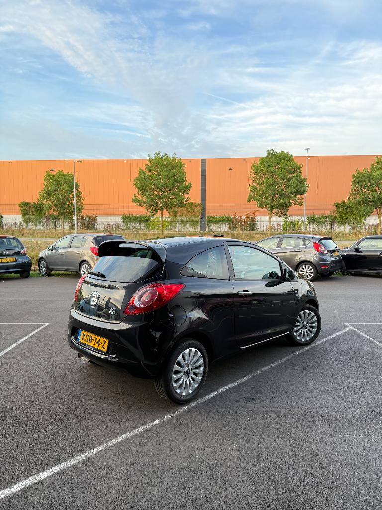 Ford KA 1.2 titanium - full option - lage kmstand