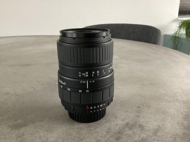 Sigma Zoom UC-II 70-210mm lens