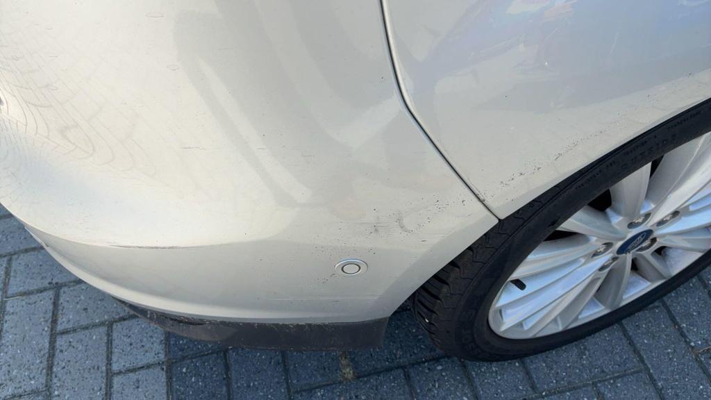 Ford C-max 1.0 titanium