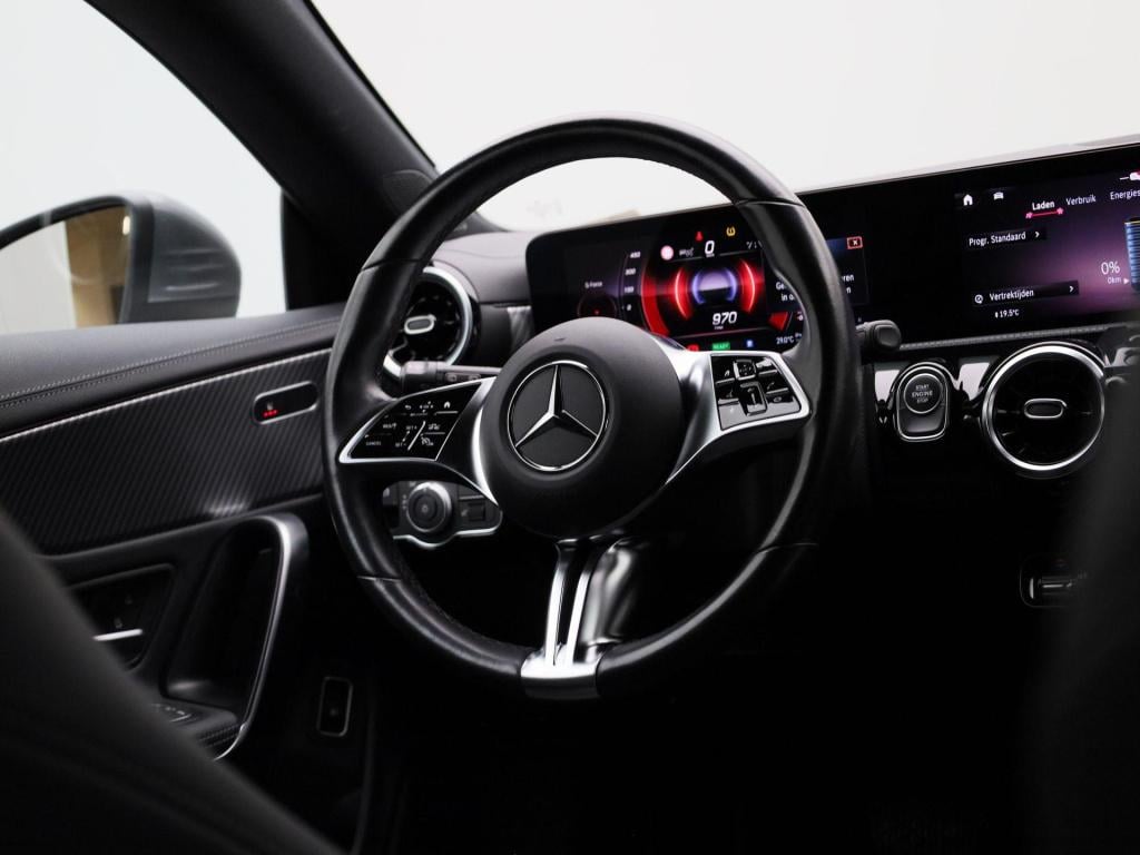 Mercedes-Benz Cla shooting brake 250 e luxury line | stuurverwarming | appl