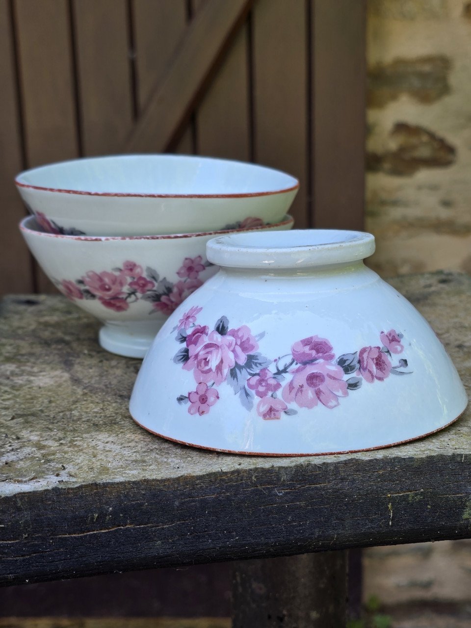 🤎 Brocante Franse spoelkommen met roze bloemmotief
