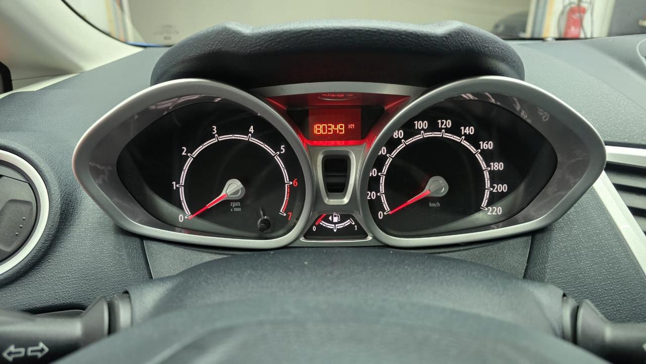 Zeer mooie Ford Fiesta 1.4 Titanium Bouwjaar: 2012