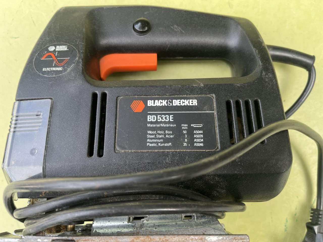 Decopeerzaag Black & Decker BD533E
