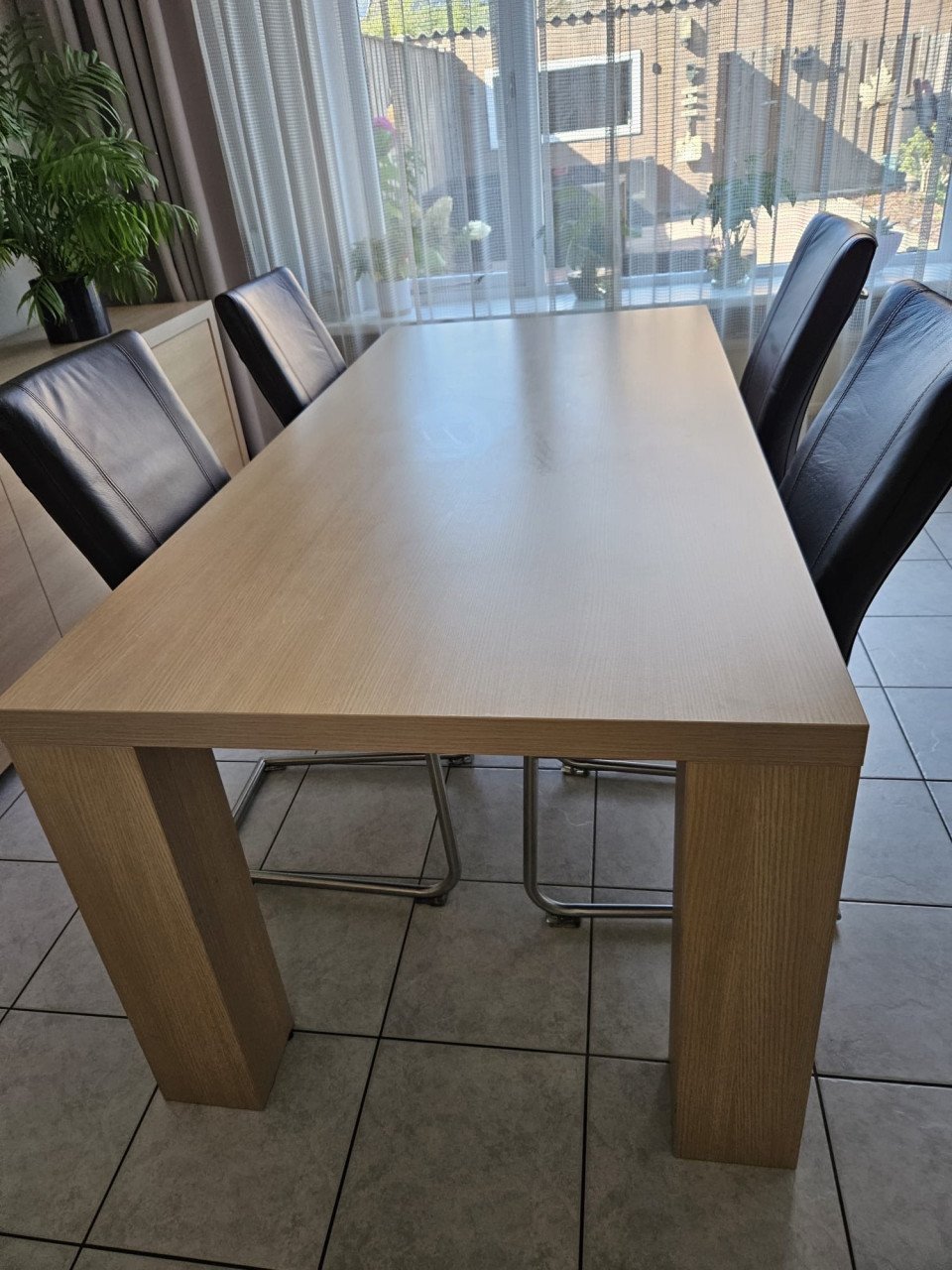Prachtige set meubels voor een prikkie.
