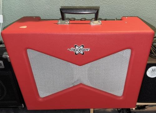 Wil je eindelijk een buizen bak, Fender Vaporizer heet ik...