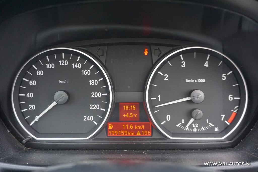 BMW 1 Serie cabrio 118i high executive