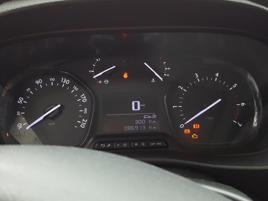 Citroen Jumpy gb l2 club/m/1.5 bluehdi 120pk s&s 3-zits navigatie | airco |