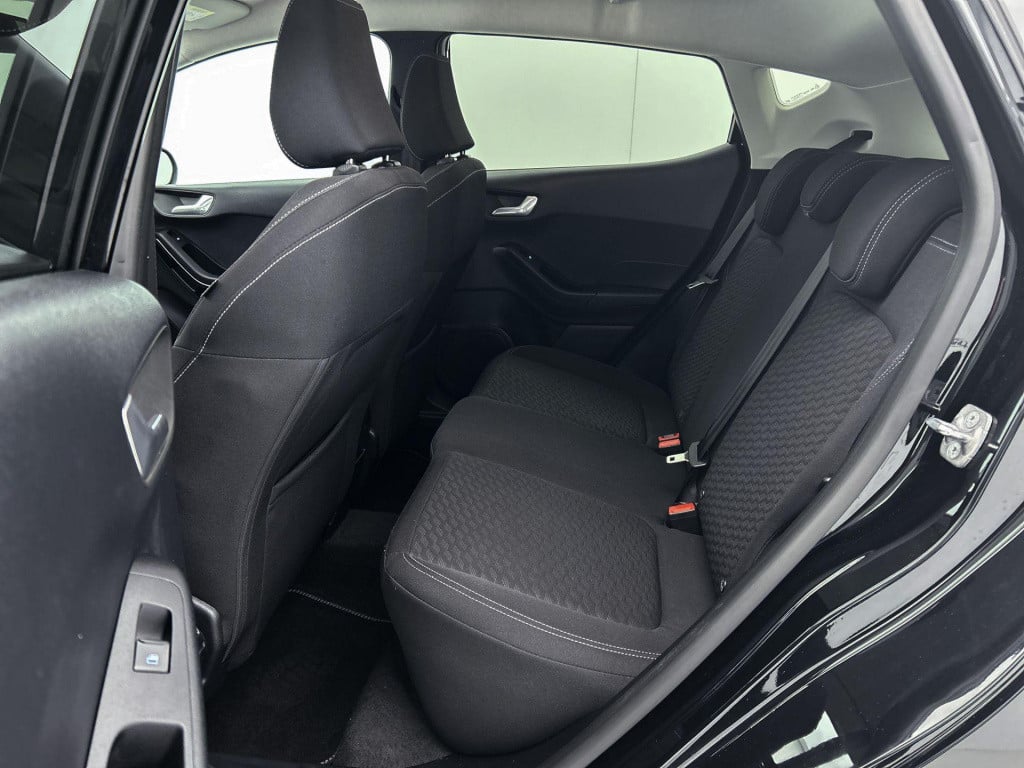 Ford Fiesta 1.0 ecoboost hybrid titanium x winterpack | navigatie | airco |