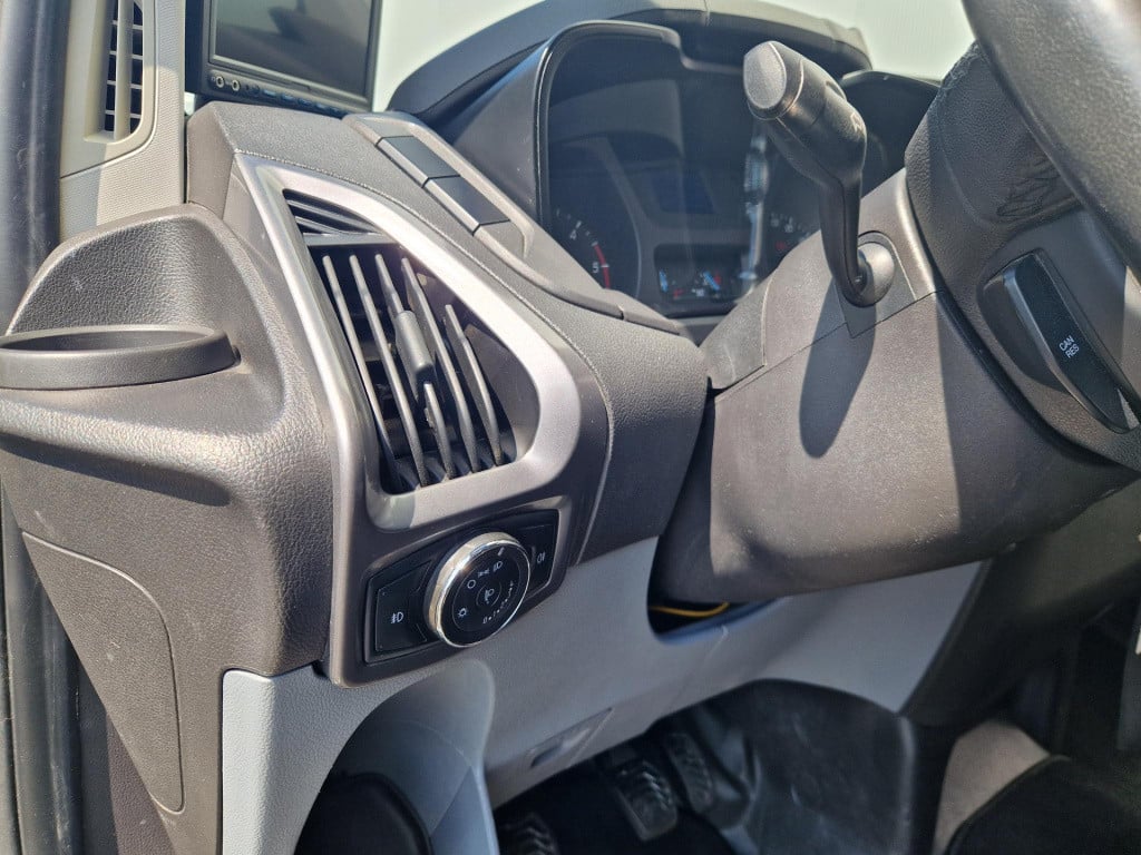 Ford Transit Custom 290 2.2 tdci l2h1 ambiente dc in zeer goede staat met n