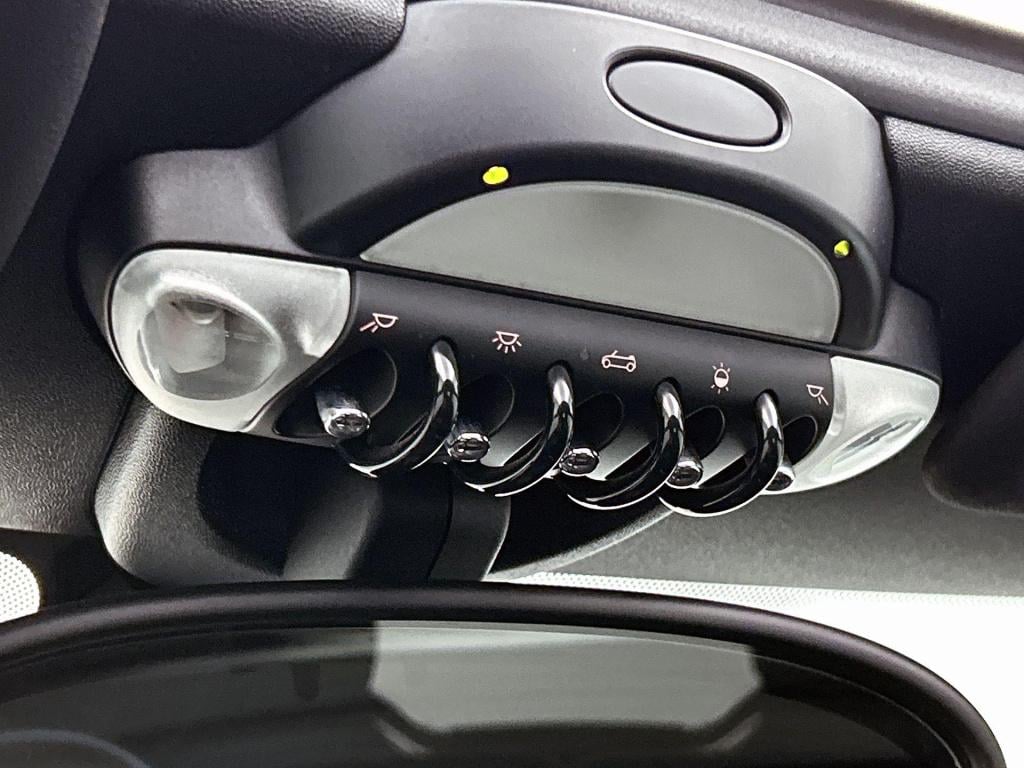 Mini Cooper Cabrio mini 1.6 | lmv | parkeer sensoren | leder | cruise contr