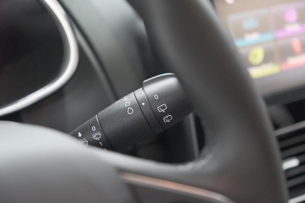 Renault Clio tce 90 limited | trekhaak | parkeersensoren | navigatie