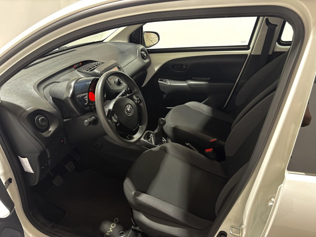 Toyota Aygo 1.0 vvt-i x-fun | airco |