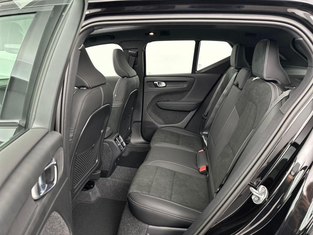 Volvo XC40 b4 plus black edition lounge 360 camera