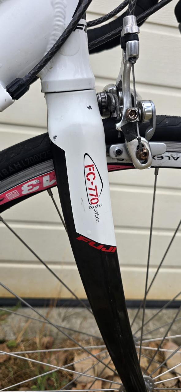 Fuji Roubaix 1.0 – Shimano 105 – maat 52