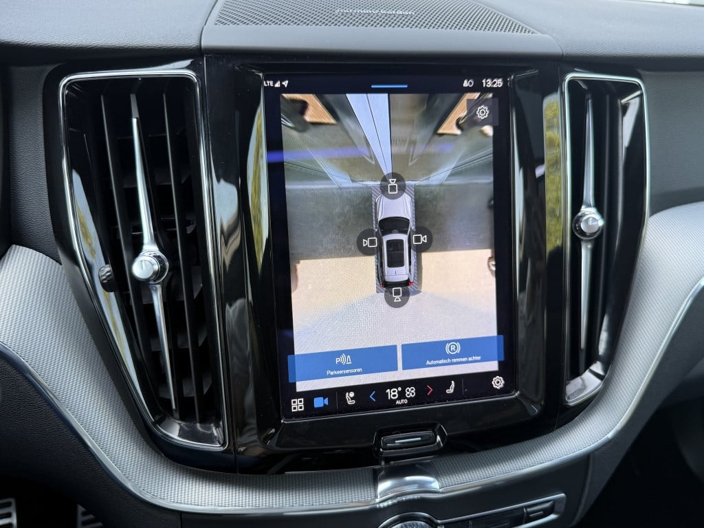 Volvo XC60 t6 340pk recharge r-design| adap.cruise| panodak| 360camera