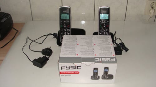 Twee draagbare telefoons