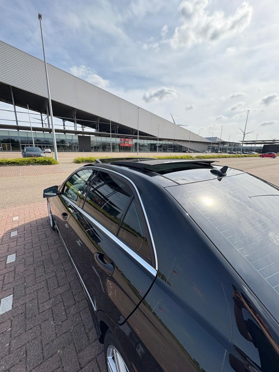 Mercedes-Benz E-klasse 3.5 E350CGI Sedan AUT 2011Zwart