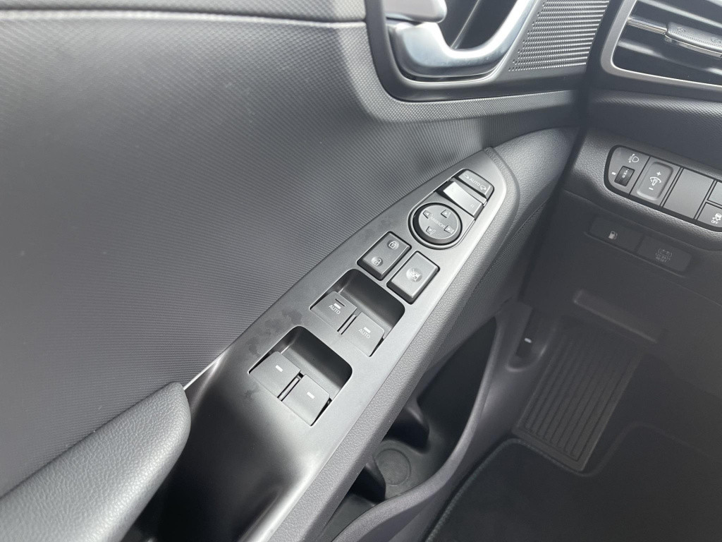 Hyundai Ioniq 1.6 gdi comfort plus | adapt. cruise control | apple carplay/