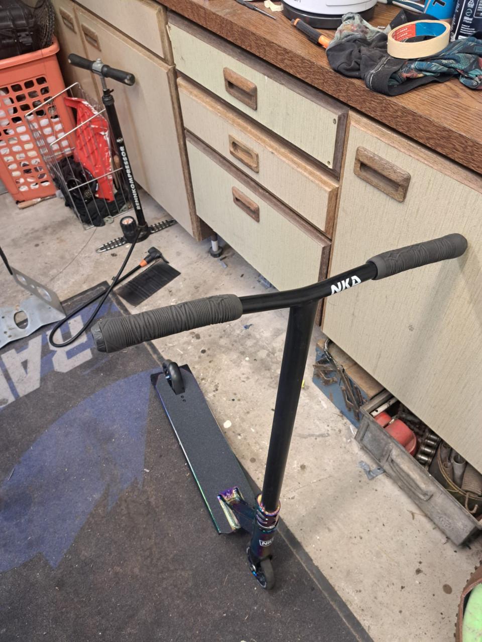 NKD, Nkd stuntstep oil slick