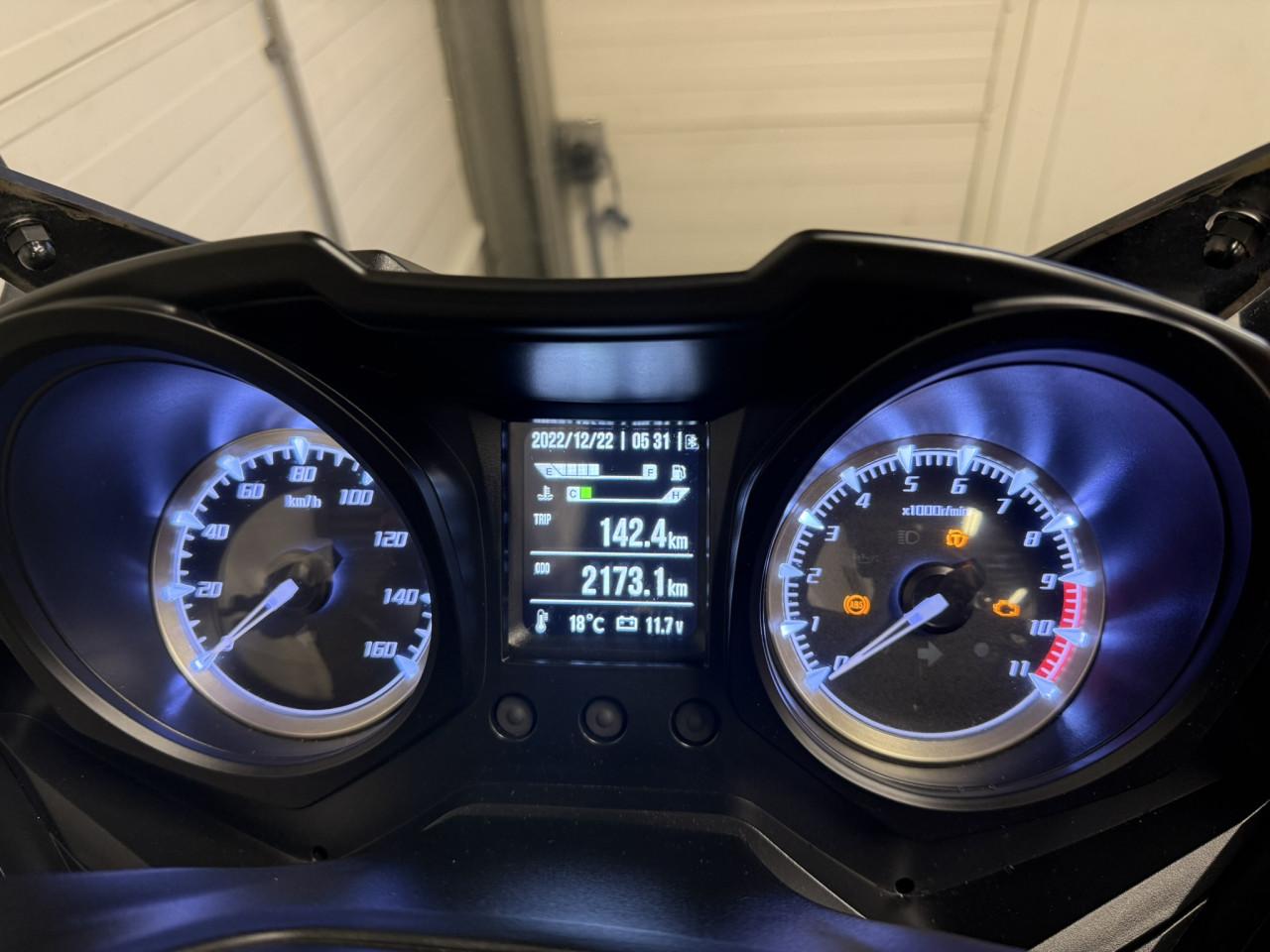 Jonge Mash Belena 300 motorscooter slechts 2100km oud!