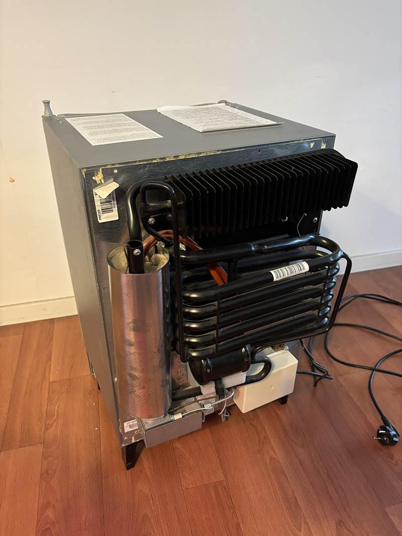 Dometic RM 123 absorptie koelkast (gas, 220 en 12 volt)