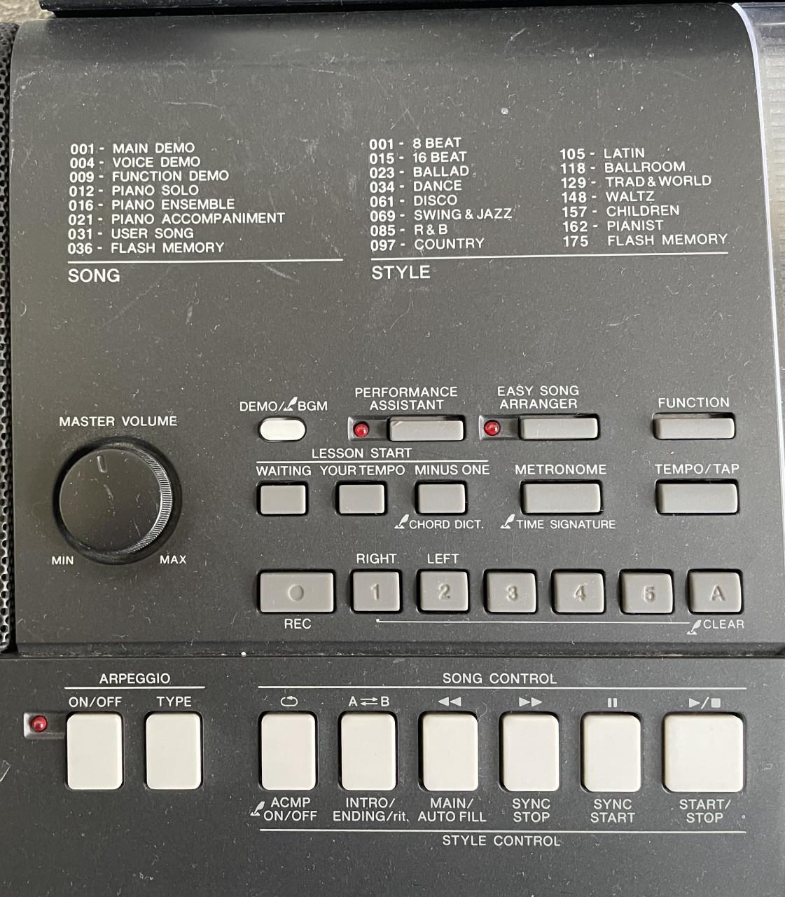 Yamaha PSR E423