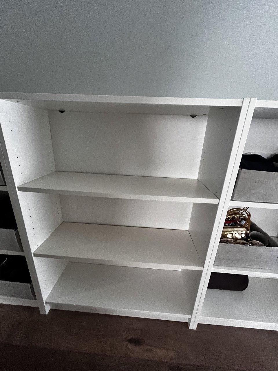 4 witte lage Billy kasten van IKEA. Samen voor 40 euro!