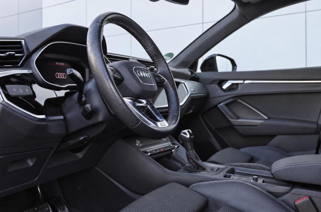 Audi Q3 35 tfsi edition s line 150pk s-tronic