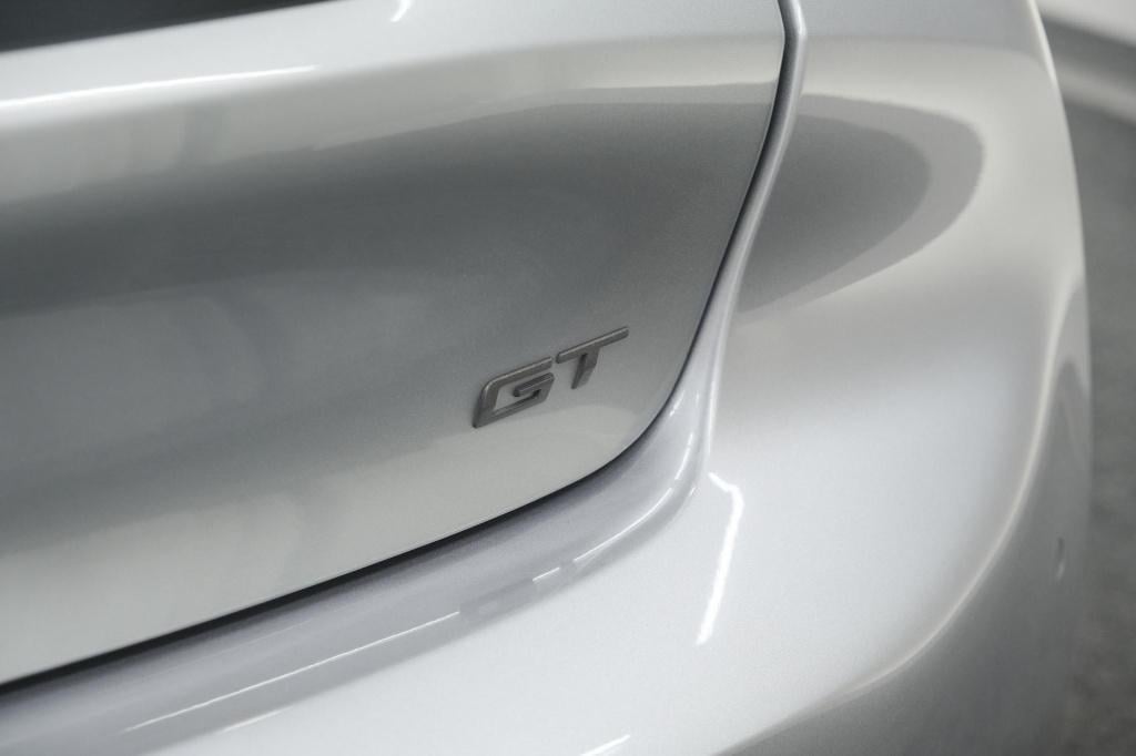 Peugeot 208 puretech 100 gt dark edition | camera | navigatie | apple carpl